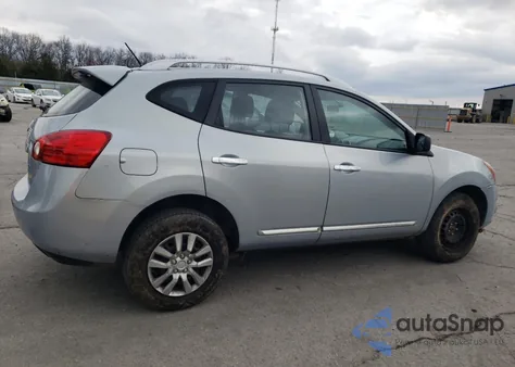 2015 Nissan Rogue Select S z USA, uszkodzony, nr VIN JN8AS5MT7FW152092